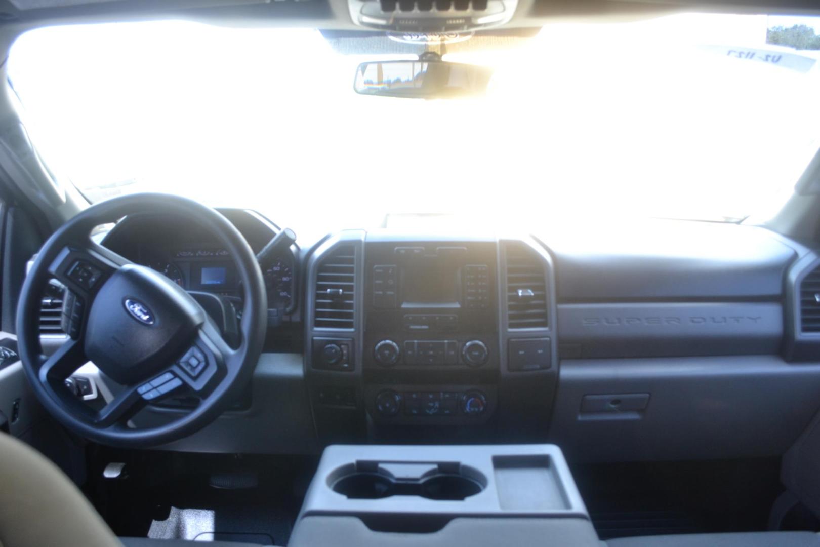 2019 WHITE /BLACK FORD F-450 (1FD0W4HT2KE) with an POWERSTROKE 6.7L 325 HP TURBO DIESEL engine, 6SPD AUTOMATIC transmission, located at 9172 North Fwy, Houston, TX, 77037, (713) 910-6868, 29.887470, -95.411903 - 9 FT FLATBED X 98" WIDE, GOOSENECK / BUMPER PULL HITCH, CREW CAB, 4X4, POWER WINDOWS, LOCKS & MIRRORS, WHEELBASE: 169", RATIO: 4.10LS - Photo#7
