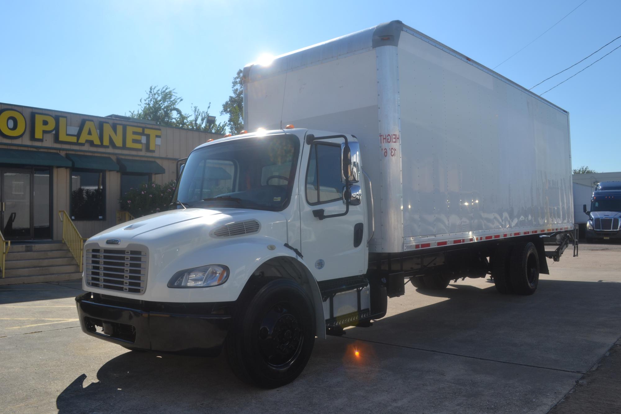 photo of 2018 FREIGHTLINER M2-106 26 FT BOX TRUCK 